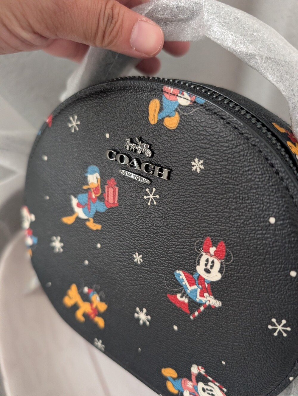 NWT Coach CM846 Disney X Coach Canteen Crossbody With Holiday Print Black Multi - Picture 3 of 6